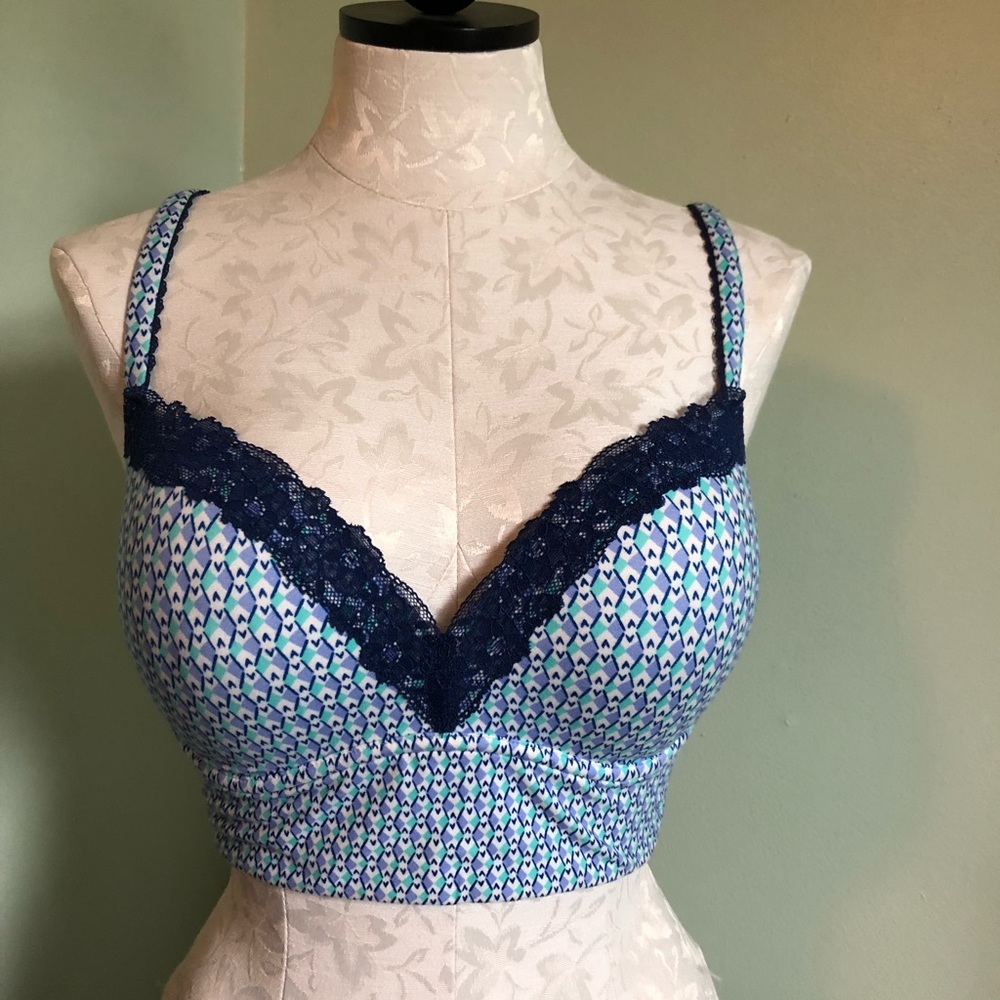 Insanely soft padded, no-wire bra